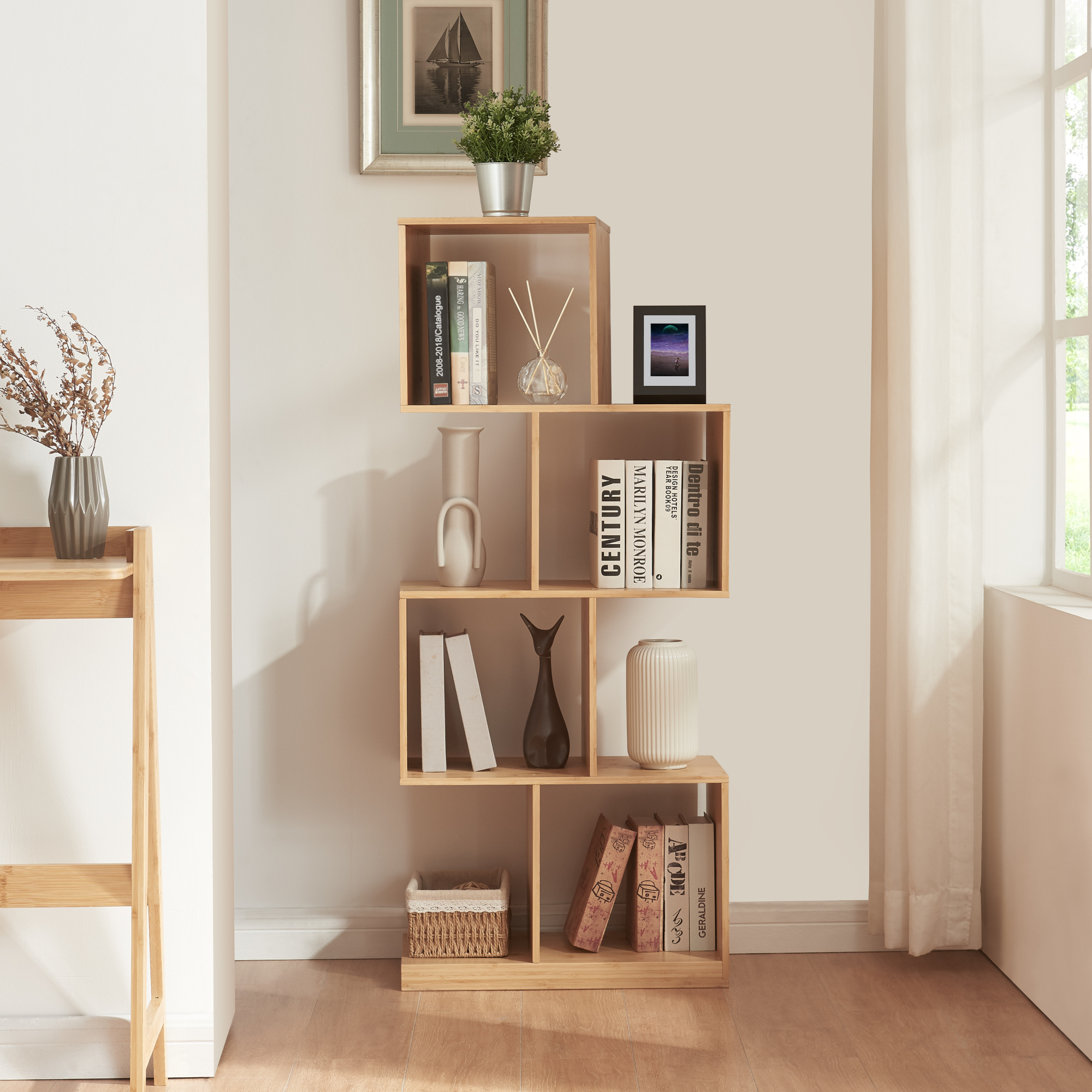 foto del prodotto  en.casa libreria gullsp ng in bamb naturale con 4 scomparti 130x55x30 cm