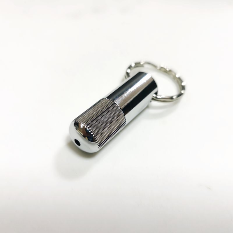 foto del prodotto 1 portachiavi in argento con perforatore per sigari sollbry