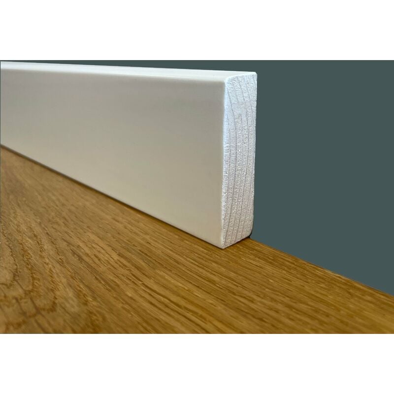foto del prodotto 100 metri lineari di battiscopa premium in legno massello squadrato 55x14 laccato bianco liscio