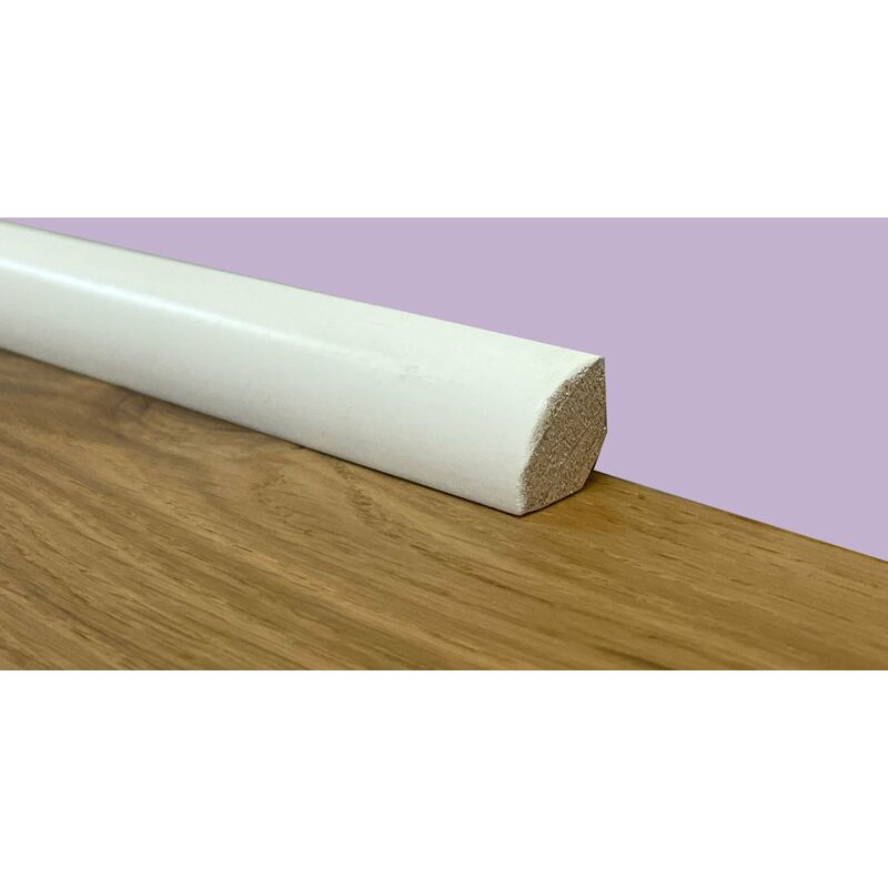 foto del prodotto 100 metri lineari di profilo basolino premium in legno massello tondo 1,5x1,5cm laccato bianco