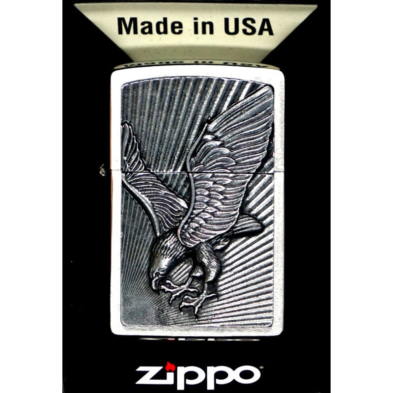 foto del prodotto 2003979 accendino con aquila zippo