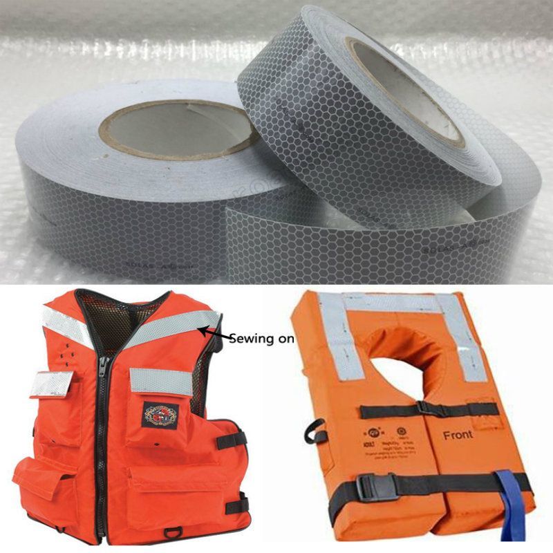 foto del prodotto nastro adesivo solas tape marino retroroflettente per prodotti di salvataggio omologato misura 50mm x 10 metri