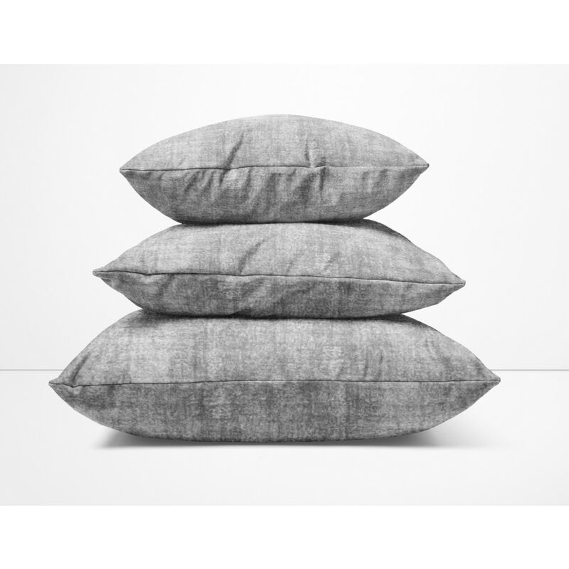 foto del prodotto cuscino arredo velvet grigio in morbido tessuto vellutato antimacchia cm. 40 50 60 made in italy cm. 40x40