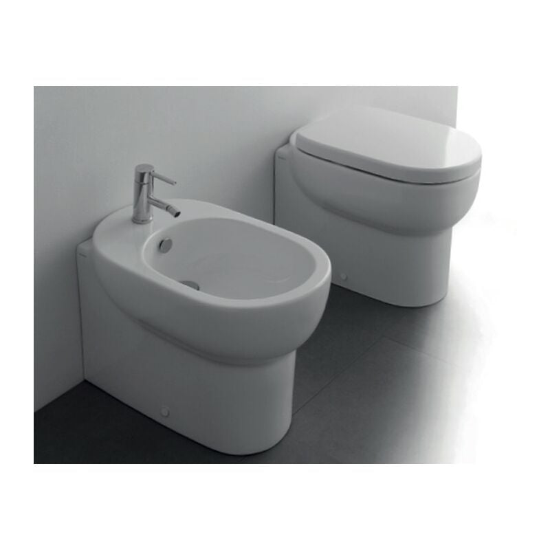 foto del prodotto galassia sanitari m2 filomuro scarico traslato cm. 55x35 con sedile