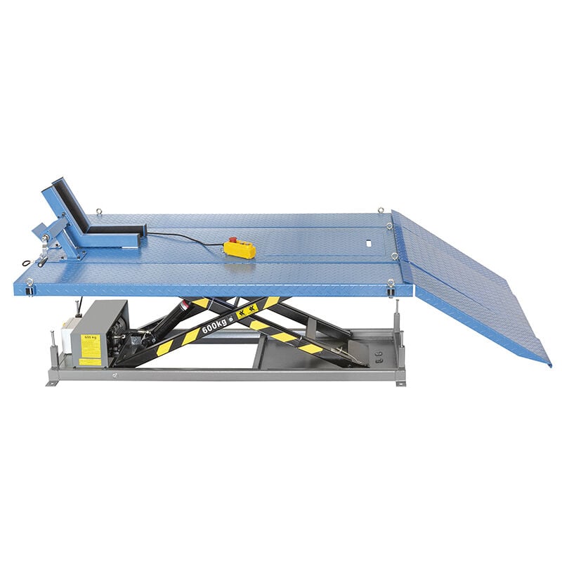 foto del prodotto fervi ponte sollevatore per moto e quad elettroidraulico s027atv portata 600 kg 1800x1200 mm