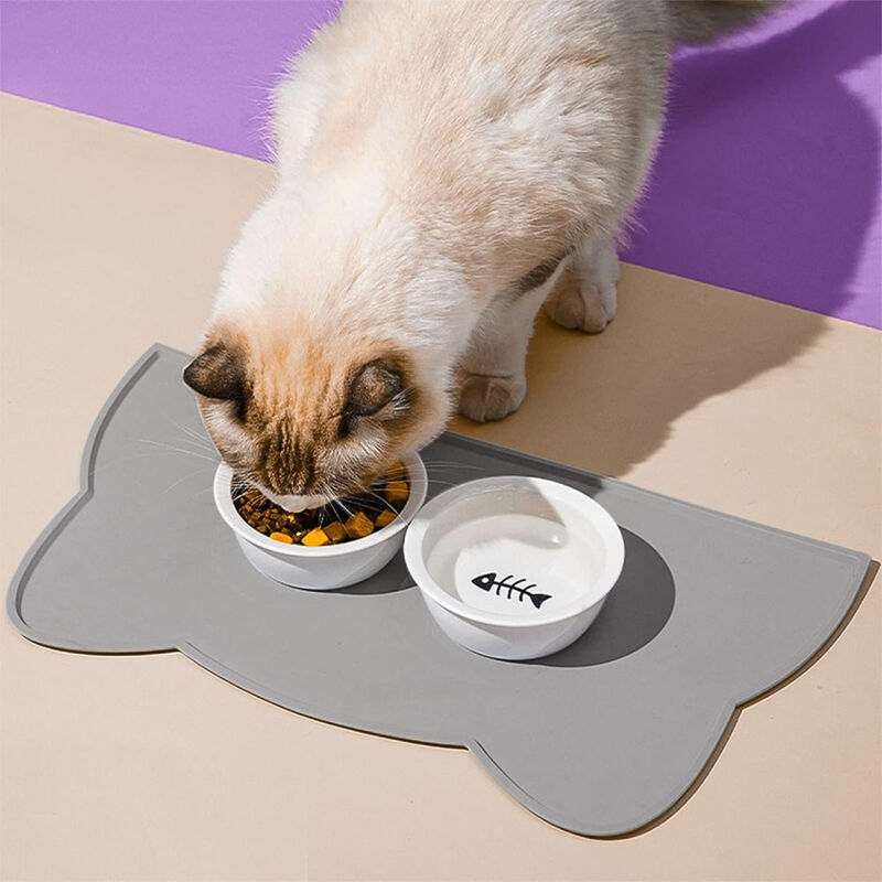 foto del prodotto sinbinta tappetino ciotola cani e gatti in silicone tappetino per cibo per cani tappetino ciotole gatto tappetino per ciotola di cibo antiscivolo