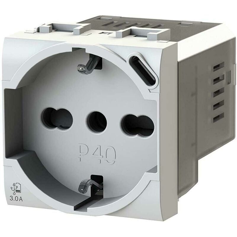 foto del prodotto 4 box p40 usb 3.0a per bticino livingligh bianca p40 usb3.0 presa elettrica schuko tipo p40 con integrato un alimentatore usb 4b.n.p40.usb