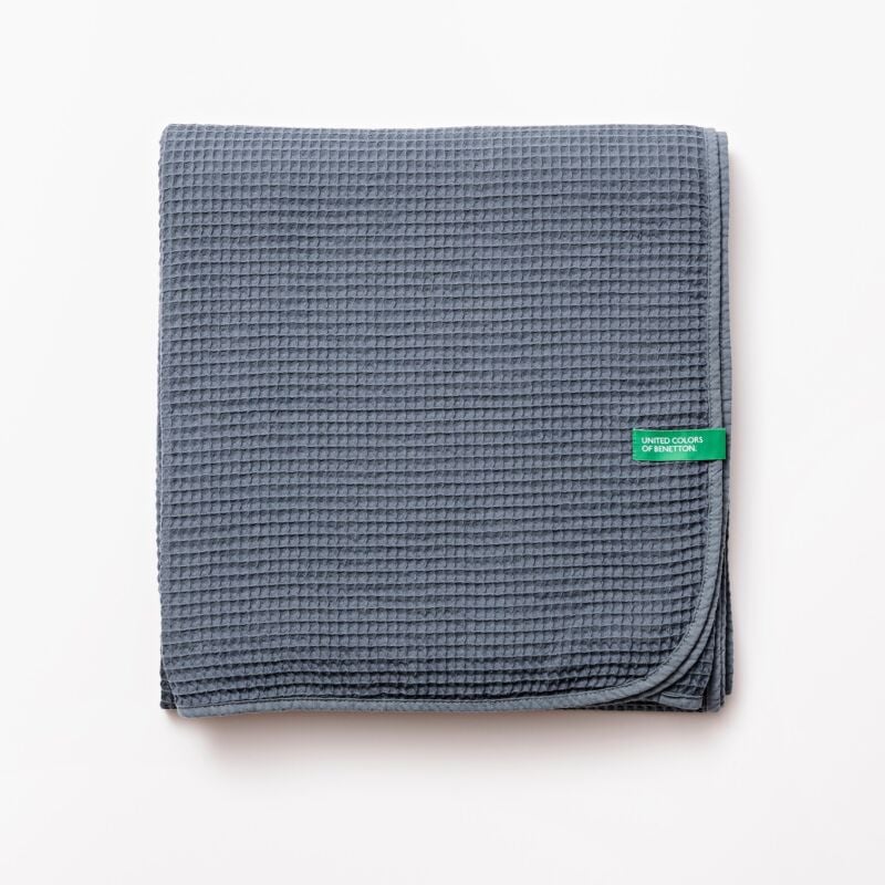 foto del prodotto benetton coperta 140x190 cm 200gsm neutro be, 100 cotone, blu scuro