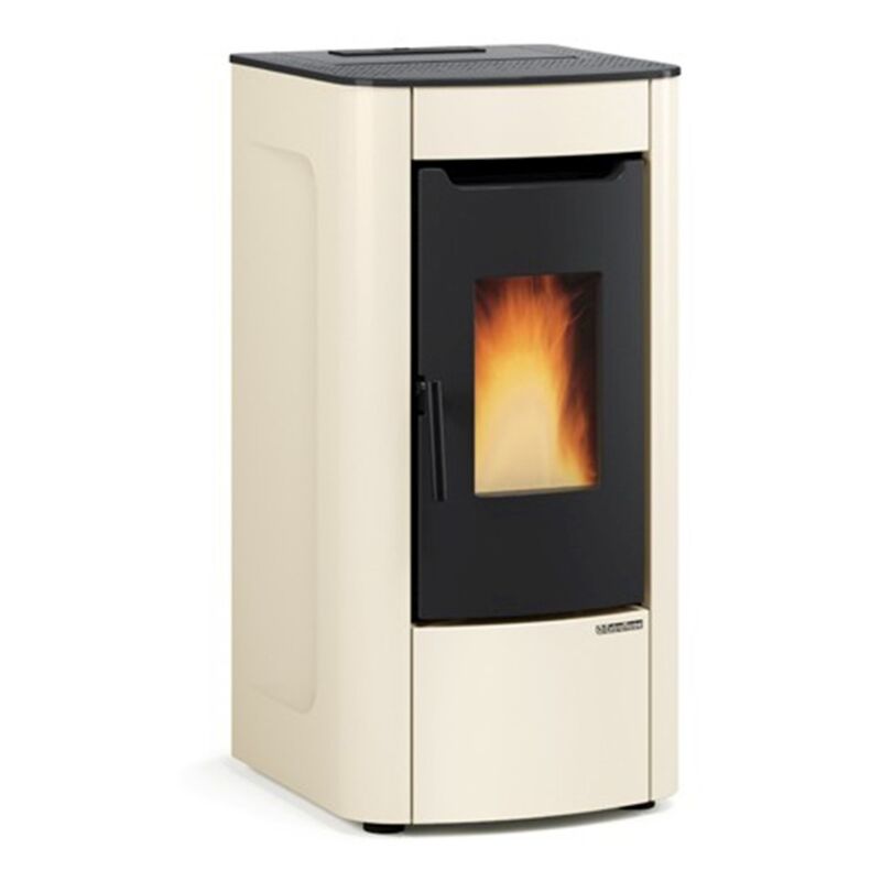 foto del prodotto la nordica stufa a pellet ventilata sabry 7 kw avorio