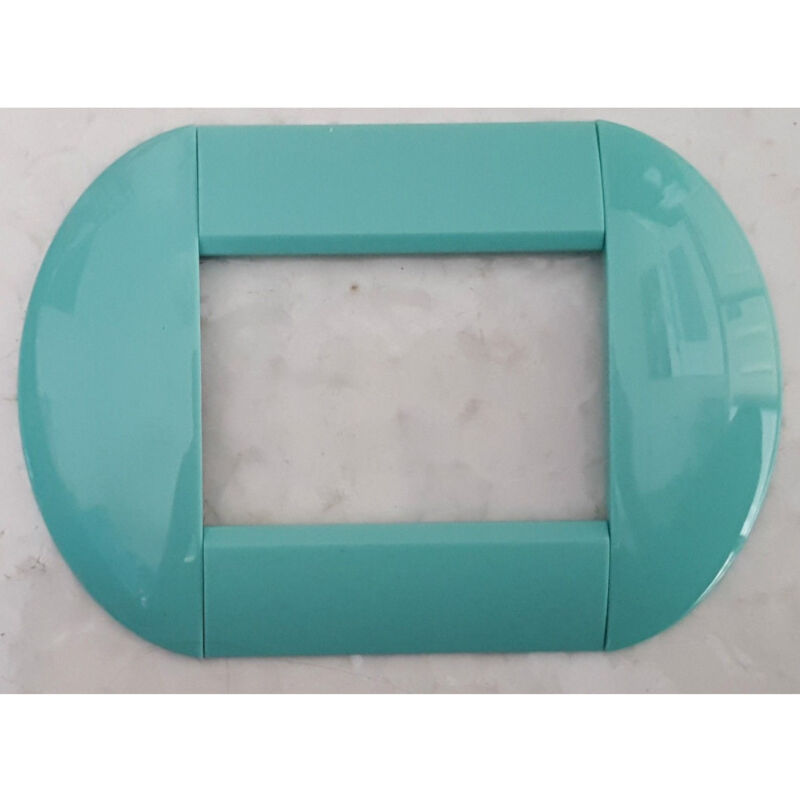 foto del prodotto trade shop traesio placca placche placchette compatibili living international light bombate bticino azzurro polvere 3 fori 