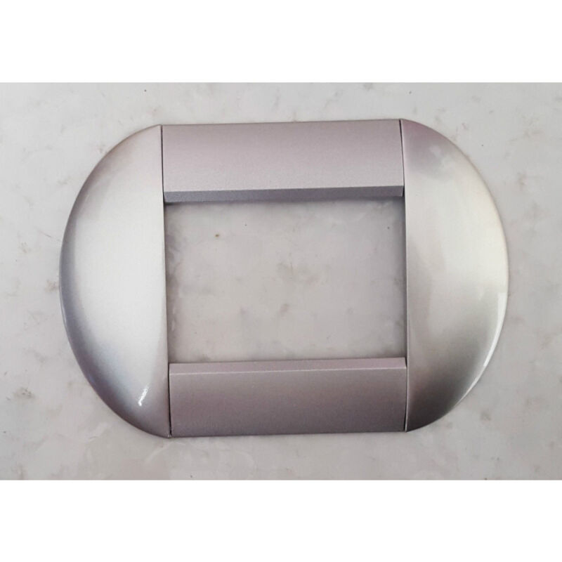 foto del prodotto trade shop traesio placca placche placchette compatibili living international light bombate bticino cromo satinato 3 fori 