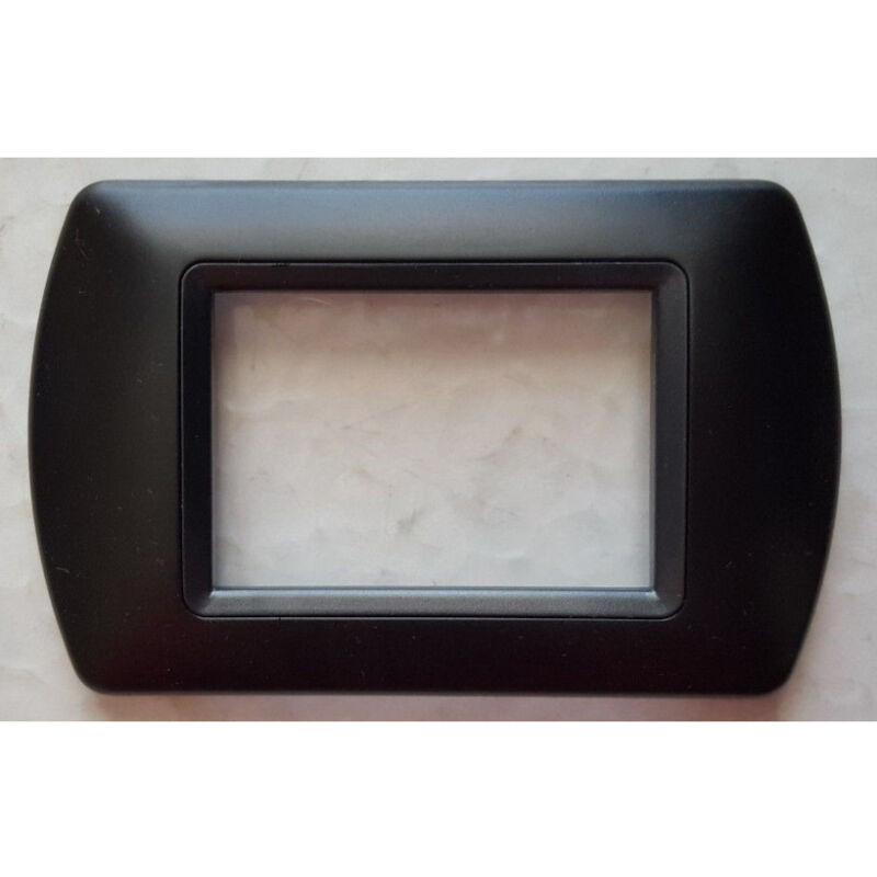 foto del prodotto trade shop traesio placchette placche in abs compatibili per serie living international placca nero opaco 4 fori 