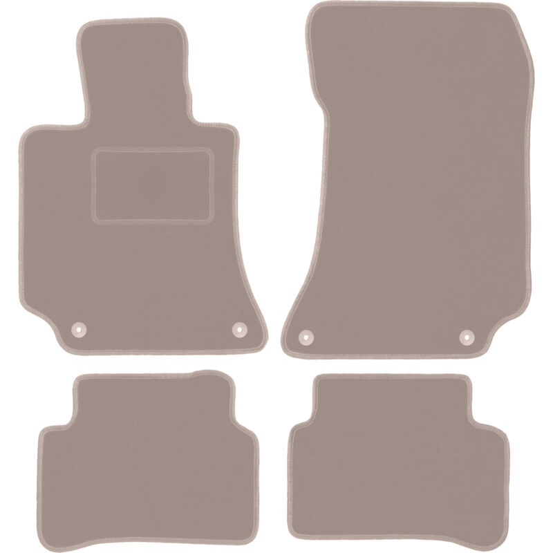 foto del prodotto tappetini in velluto beige per mercedes e w212 berlina, station wagon, coup 2009 2016 
