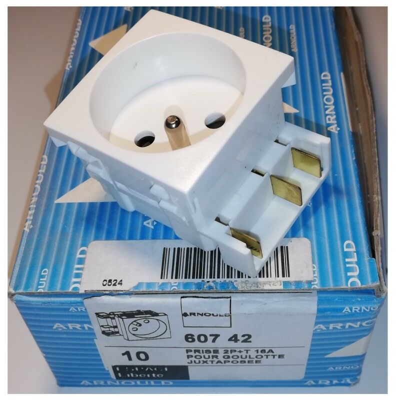 foto del prodotto 60742 presa 2p+t 16a per canali accostati - serie liberté - arnould