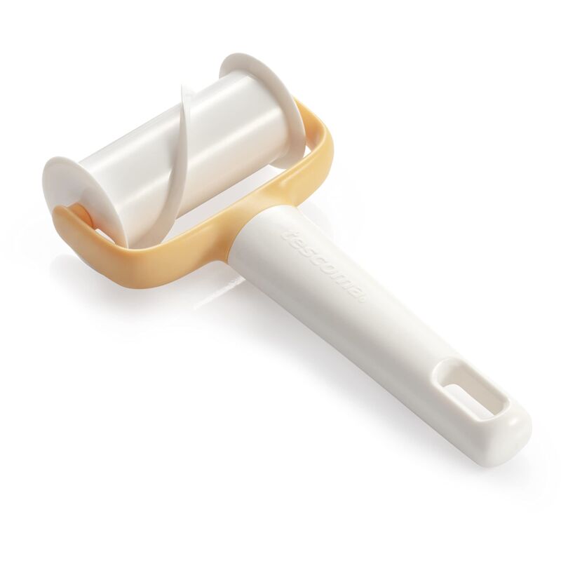 foto del prodotto 630038 rullo tagliapasta per croissant, taglia croissant, utensili per pasta, linea del cia, 17 x 9 cm tescoma