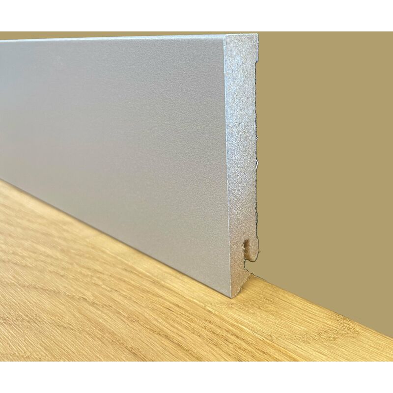 foto del prodotto 96ml di battiscopa zoccolino squadrato in fibra di legno compatta 80x15 argento