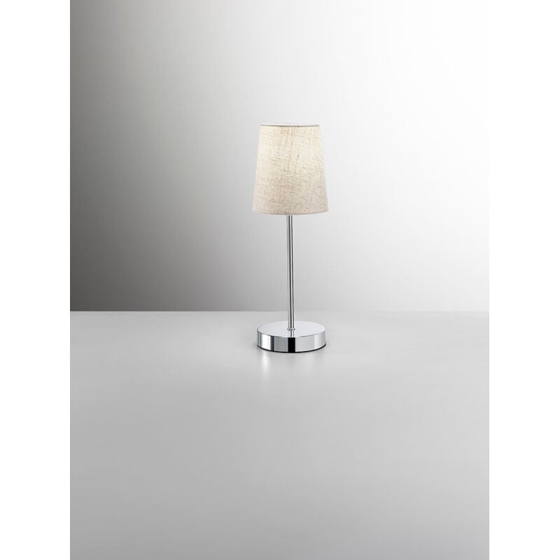 foto del prodotto adam lumetto in metallo cromo lucido paralume tessuto color juta attacco e14