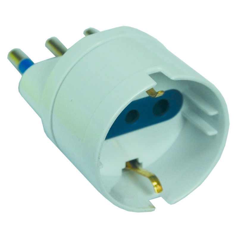 foto del prodotto adattatore 2p t con presa schuko bianca spina 10a bianco