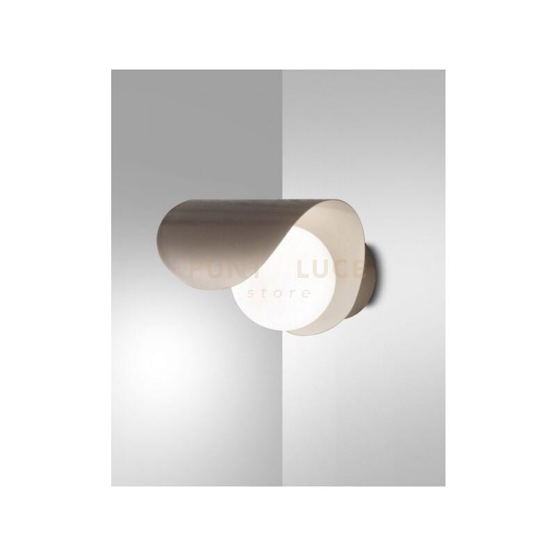 foto del prodotto adria applique oro opaco a led 3000k 6w 540 lm orientabile ip20 in metallo e vetro