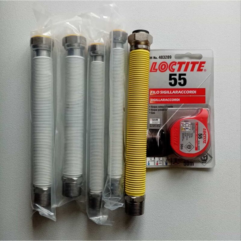foto del prodotto aflex kit di 4 flessibili per acqua e 1 per gas rivestiti per installazione caldaia
