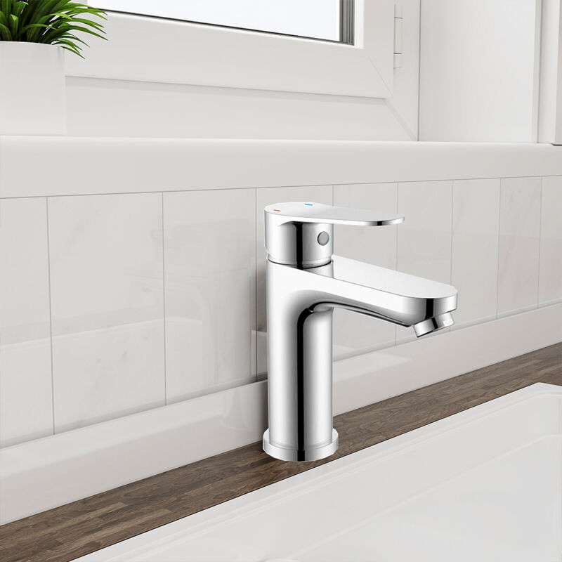 foto del prodotto aica italy miscelatore monocomando freddo e caldo per lavabo da bagno, rubinetto per lavabo con beccuccio basso, cromato