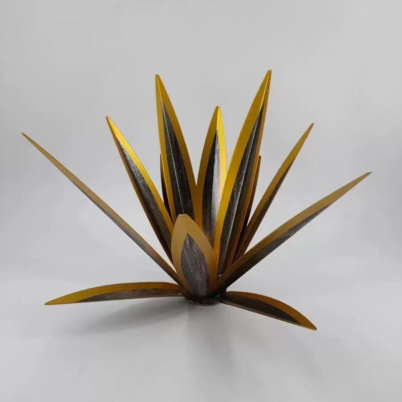 foto del prodotto aiperq decorazione da giardino in metallo e pianta di agave scultura rustica in metallo statua rustica da giardino 35 cm 9 foglie giallo 
