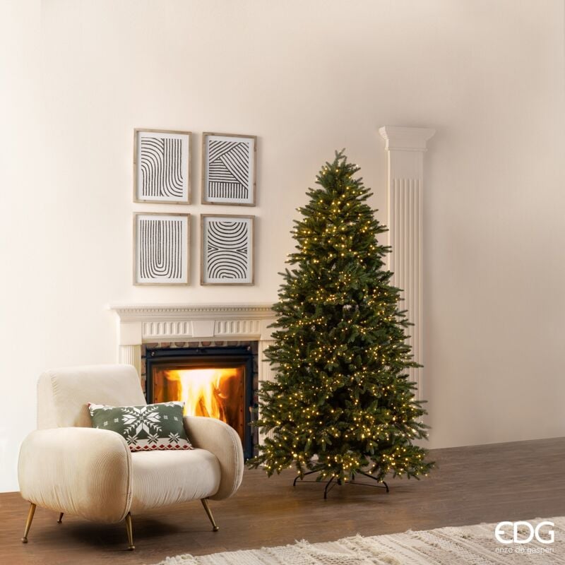 foto del prodotto albero di natale pino cristallo new merano 1.900miniled h.210 d.124 ip44 c4