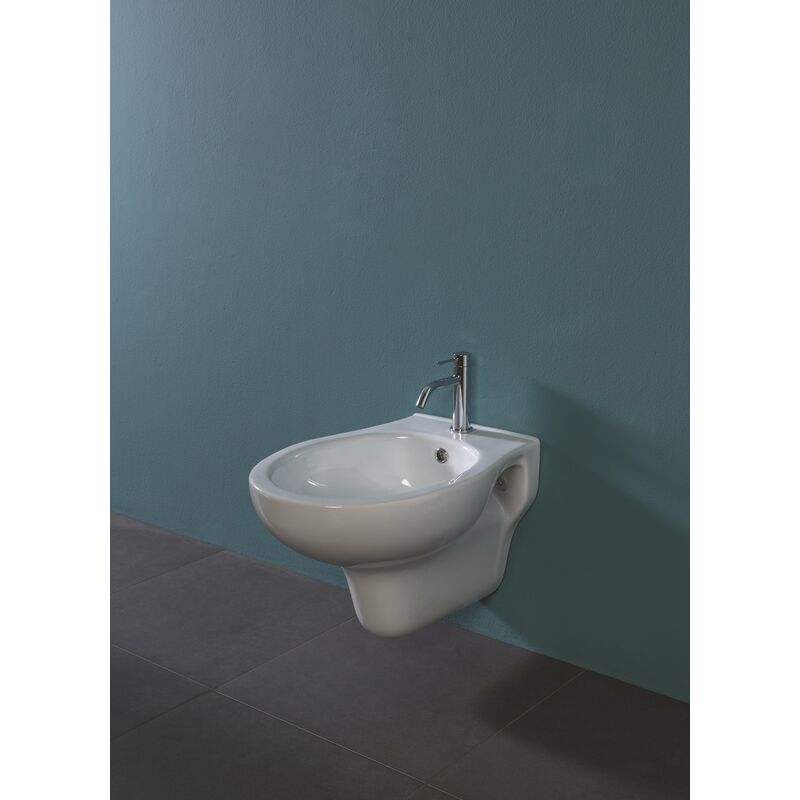 foto del prodotto alice ceramica bidet confort sospeso disabili cm. 55x37 5 in ceramica bianco