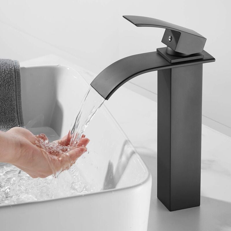 foto del prodotto alovez rubinetto a cascata alta, rubinetto per bagno con acqua calda e fredda disponibile, miscelatore a cascata alta, nero opaco