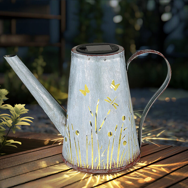 foto del prodotto annaffiatoio a luce solare a led, decorazione del giardino, lampada da patio, lampada solare, metallo blu ruggine antico, tempo di illuminazione