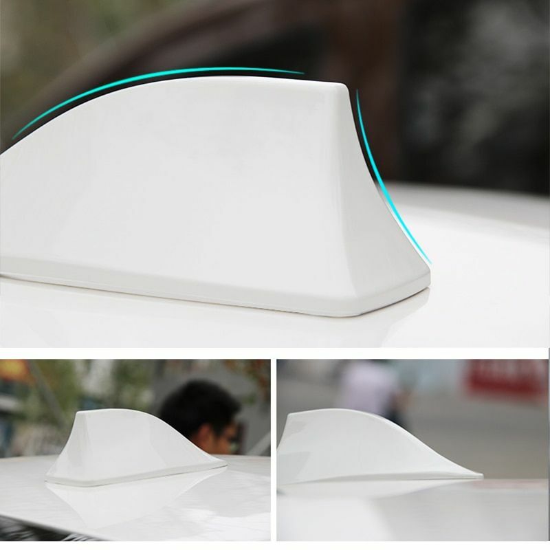 foto del prodotto antenna shark universale a pinna di squalo in quattro colorazioni modello bianco