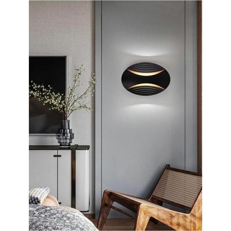 foto del prodotto applique 6 w da parete doppia emissione led luce bianca calda naturale aq15 nero