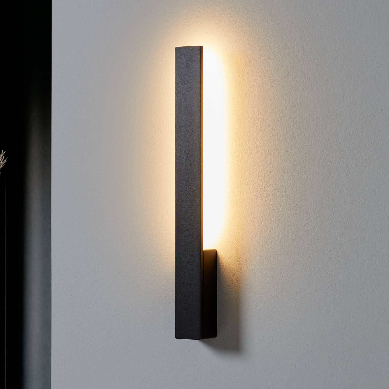 foto del prodotto applique a led arcchio ivano, 42,5 cm, nero, metallo