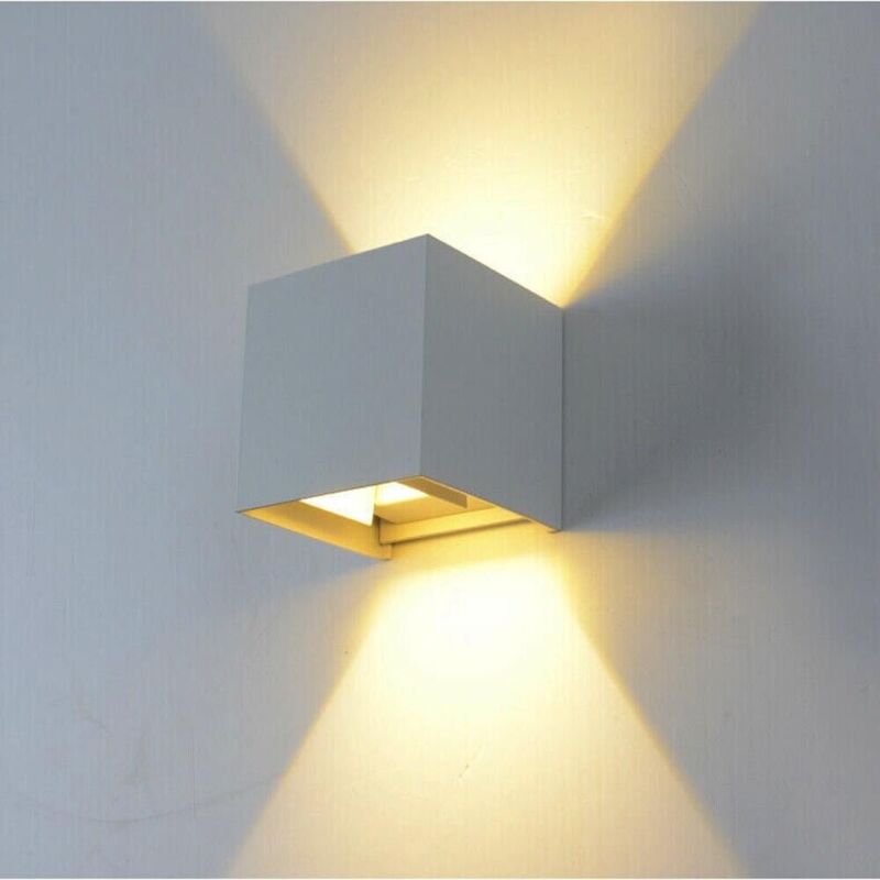 foto del prodotto applique a parete faretto 52 led luce calda 22 watt esterno interno ip65 es66gc
