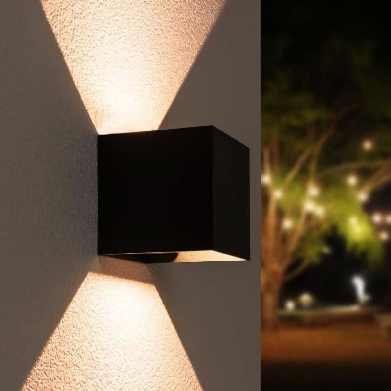 foto del prodotto applique a parete faretto 52 led luce calda 22 watt esterno interno ip65 es66nc