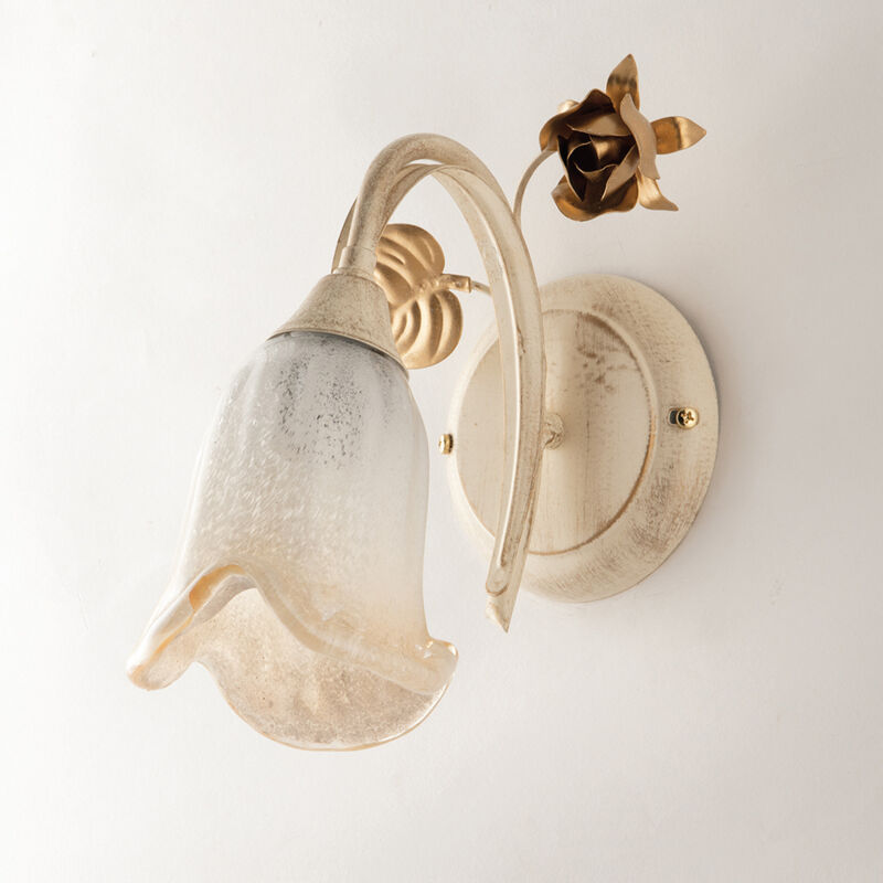 foto del prodotto applique classico arte povera 1 luce ferro battuto avorio e oro serie cestino