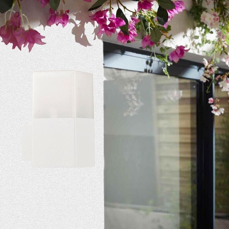 foto del prodotto applique cubo lampada da parete muro esterno portalampada e27 ip44 bianco