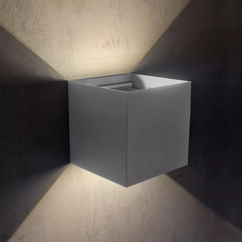 foto del prodotto applique cubo led 12w faro faretto doppia luce ip65 per parete e muro 3000k maka