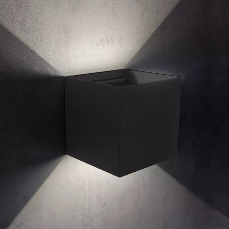 foto del prodotto applique cubo led 12w faro faretto doppia luce ip65 per parete e muro 4000k maka