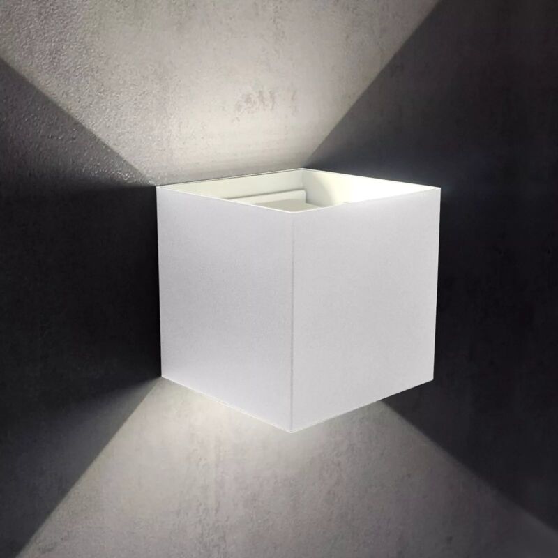 foto del prodotto applique cubo led 12w faro faretto doppia luce ip65 per parete e muro 4000k maka