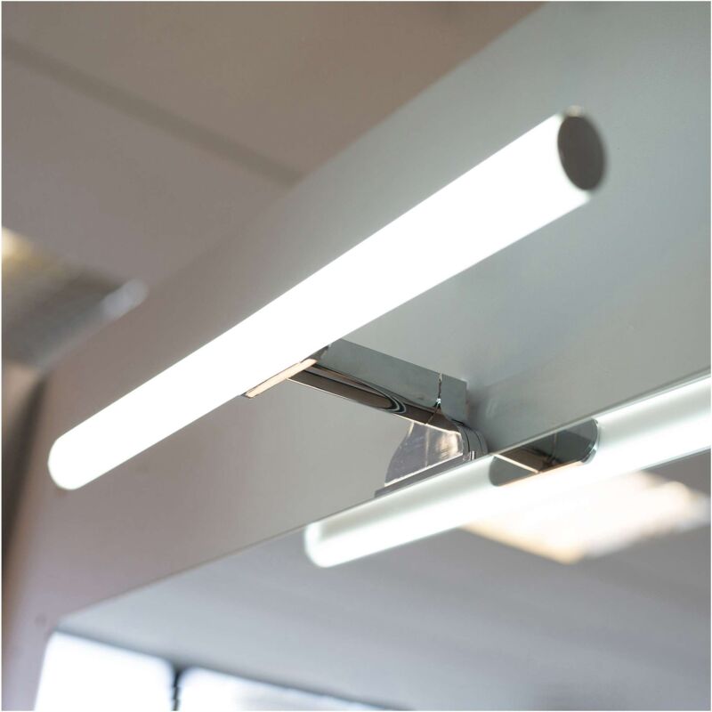 foto del prodotto applique da bagno led leo