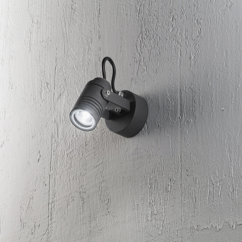 foto del prodotto applique da esterno moderna walker metallo grigio grafite vetro gu10