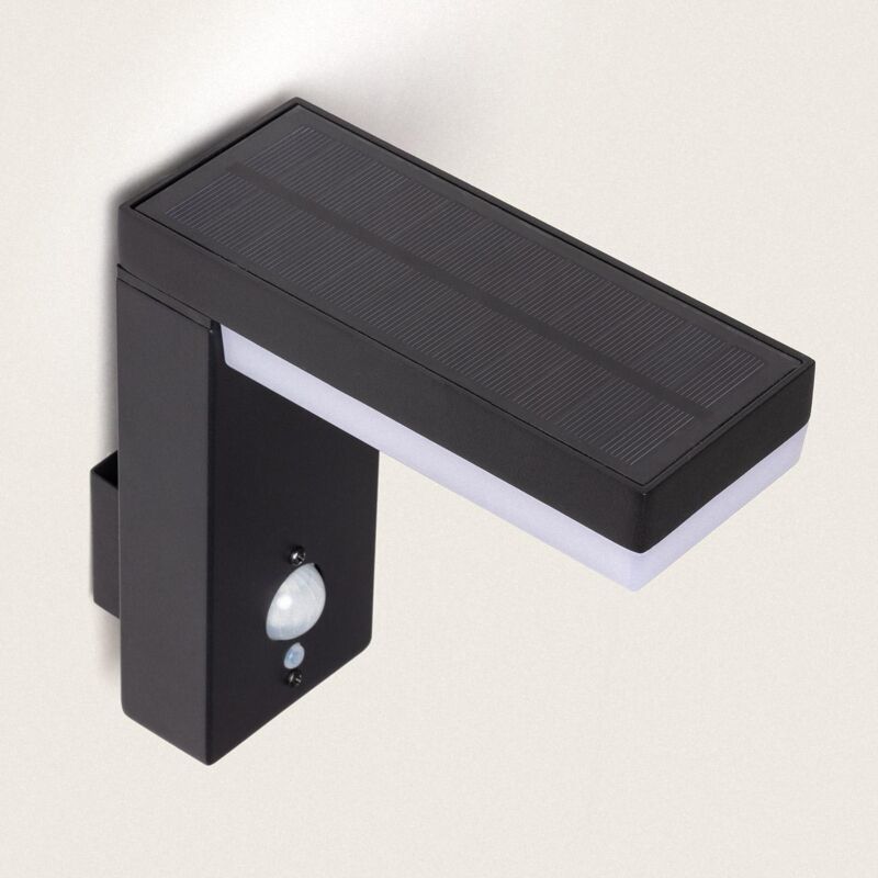 foto del prodotto applique da parete per esterni solare led 2w in alluminio con sensore di movimento goran nero