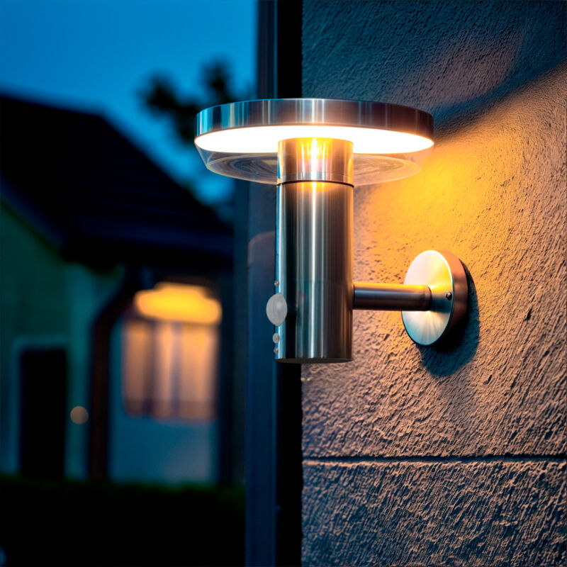 foto del prodotto applique da parete per esterni solare led 5w alluminio con sensore di movimento barton argento