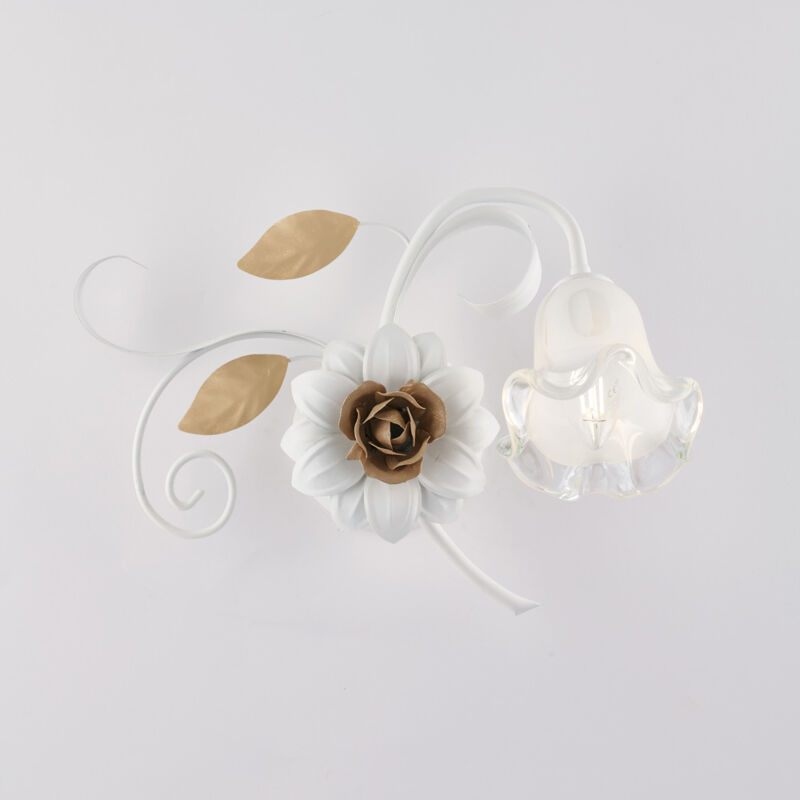 foto del prodotto applique in ferro laccato bianco shabby 1 luce cesto