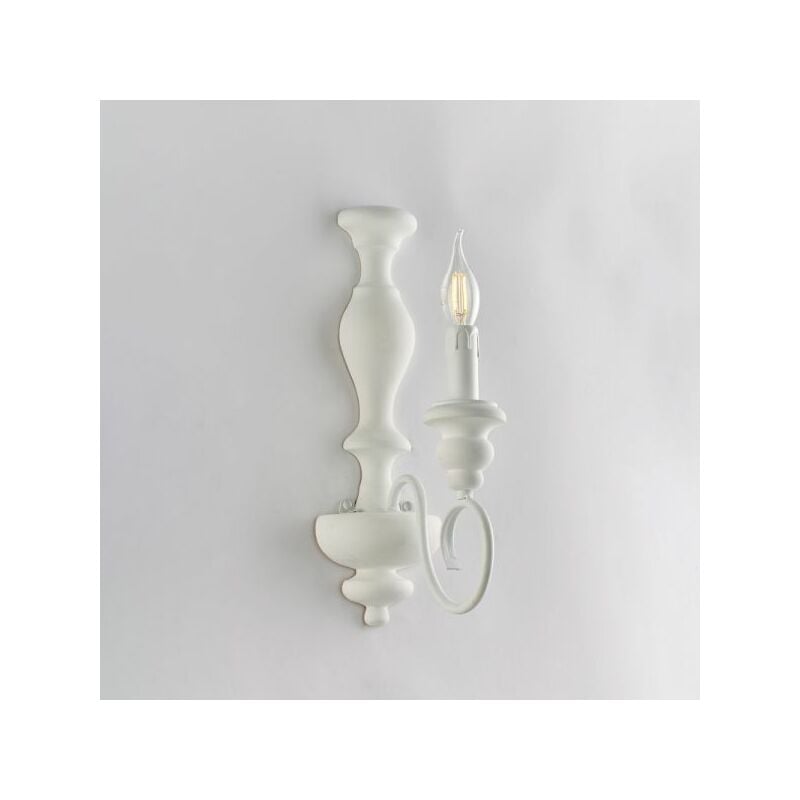 foto del prodotto applique in legno e ferro laccato bianco shabby 1 luce cascina