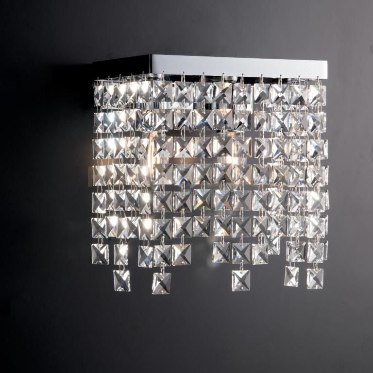 foto del prodotto applique in ottone e ferro cromato 2 luci con strass penelope
