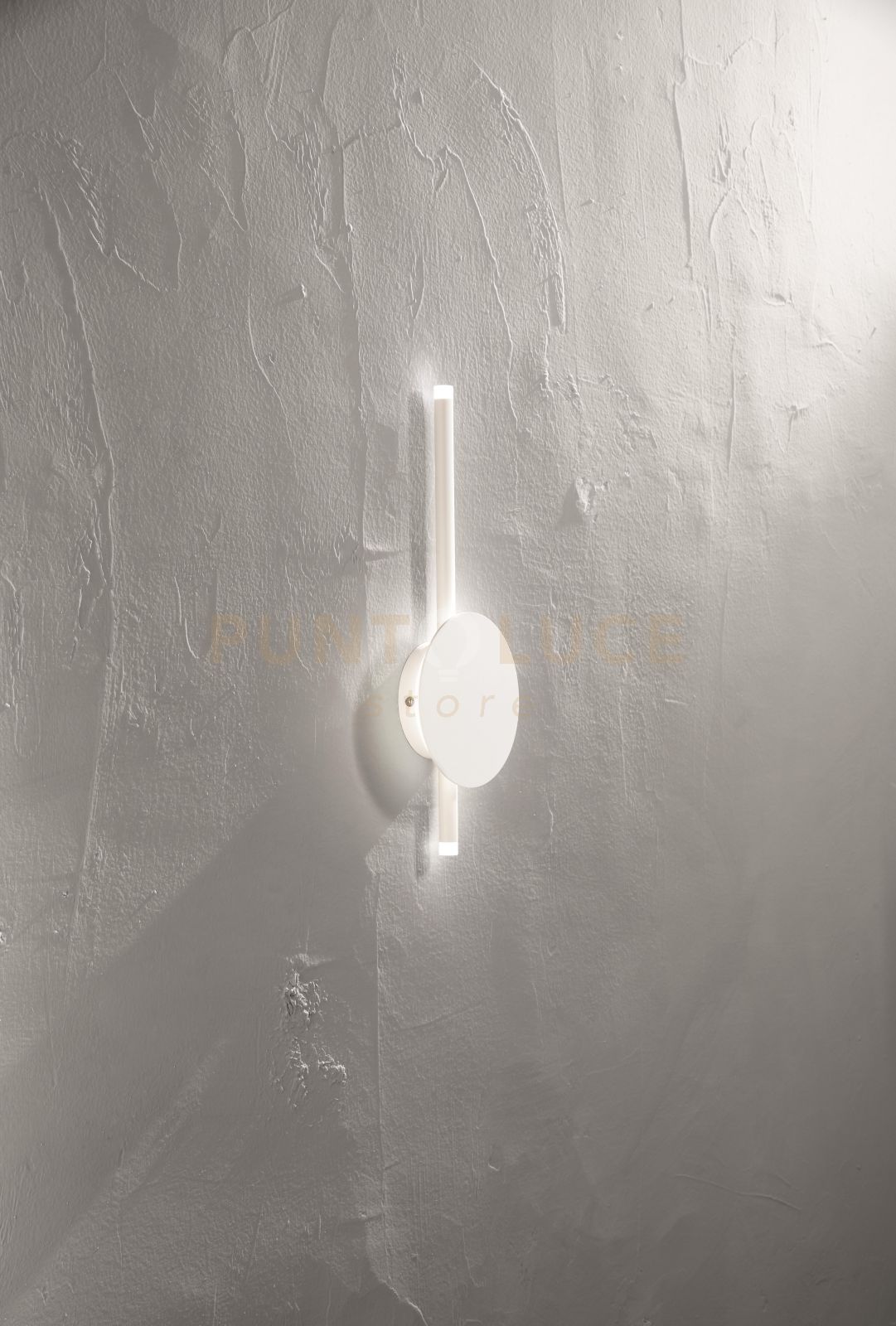 foto del prodotto applique james a led bianco 3000k 560w 16w dimmerabile d.15cm h. 40cm