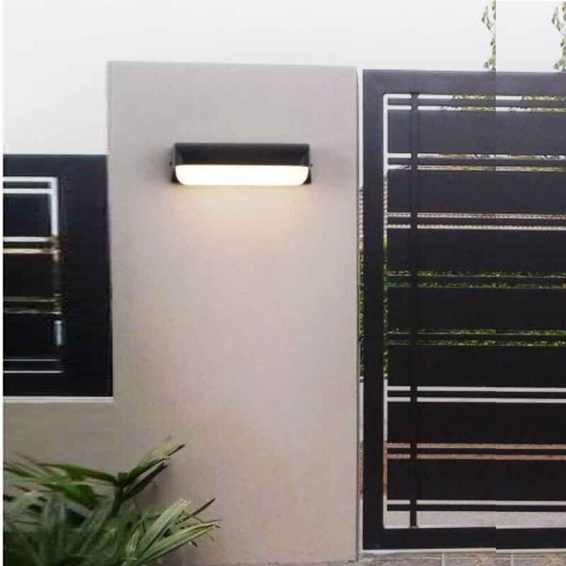 foto del prodotto applique lampada led per esterno 12 watt plafoniera per balconi terrazzi nera luce naturale 4000k i65