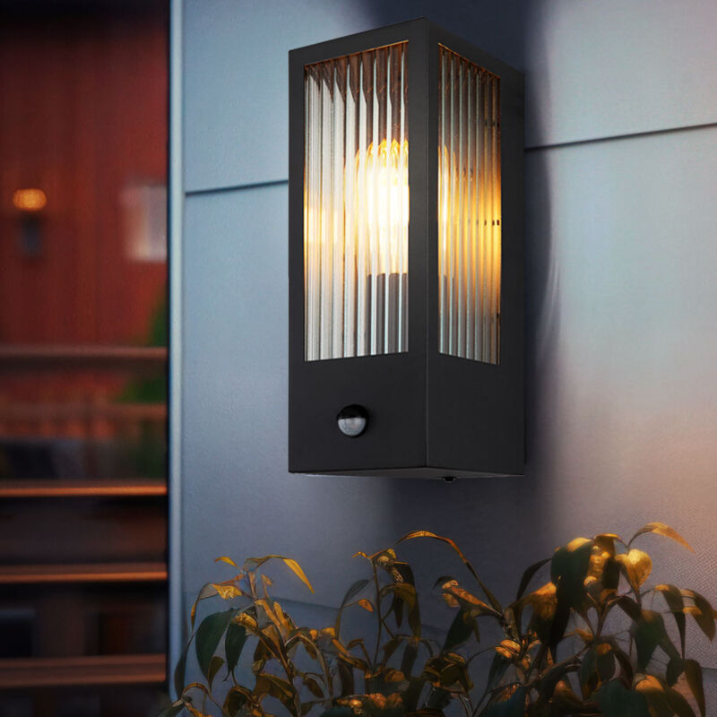 foto del prodotto applique led con rilevatore di movimento applique da esterno in vetro con sensore nero, metallo, 1x e27 led bianco caldo, lxlxh 15,4x12x32 cm